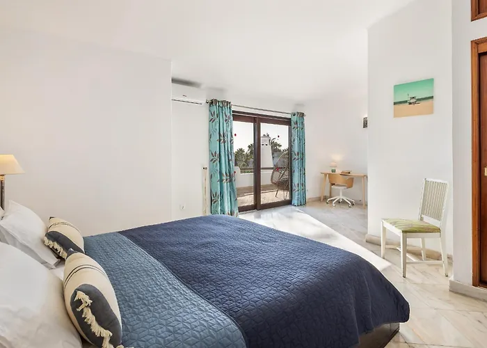 Coral By Ocvillas * אלבופיירה